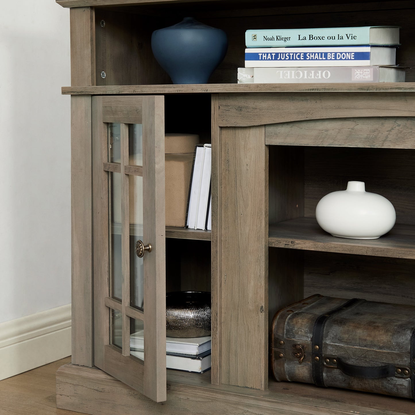 Classic TV Media Stand Modern Entertainment Console for TV Up to 65" with Open and Closed Storage Space Gray Wash