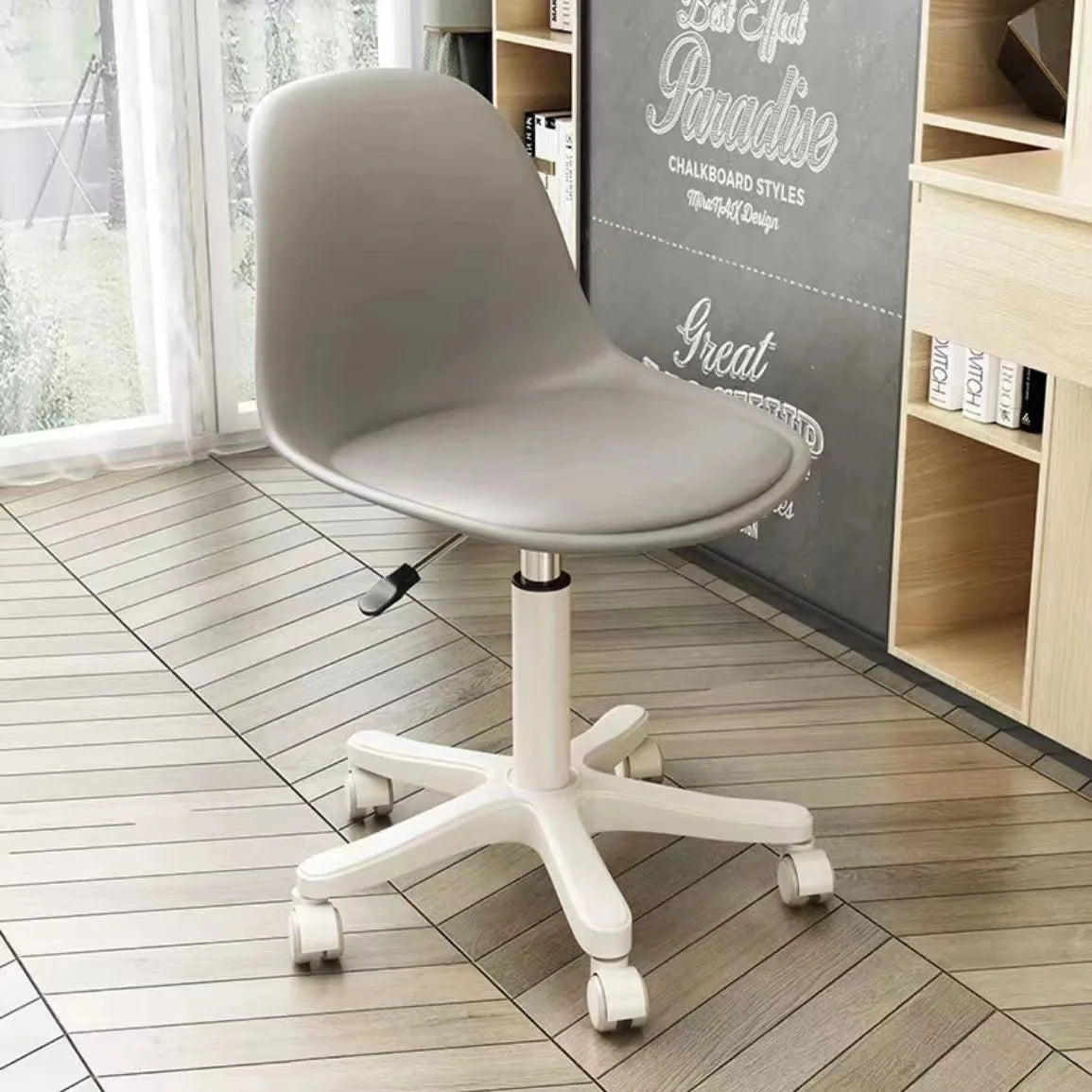 Roller Stool with 136.08 KG Weight Capacity: Round Swivel Chair with Backrest, 360° Rotation, Adjustable Height
