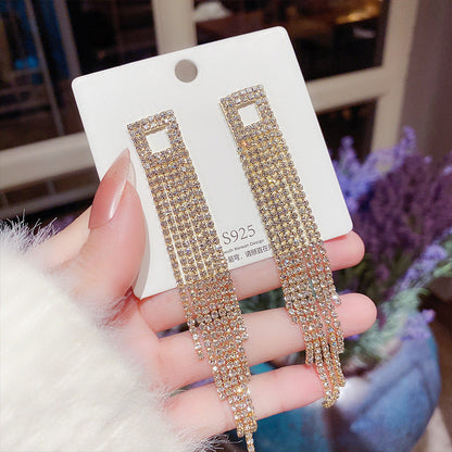 Light Luxury Pearl Earrings