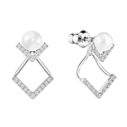 Elegant Pearl and Diamond Jewelry