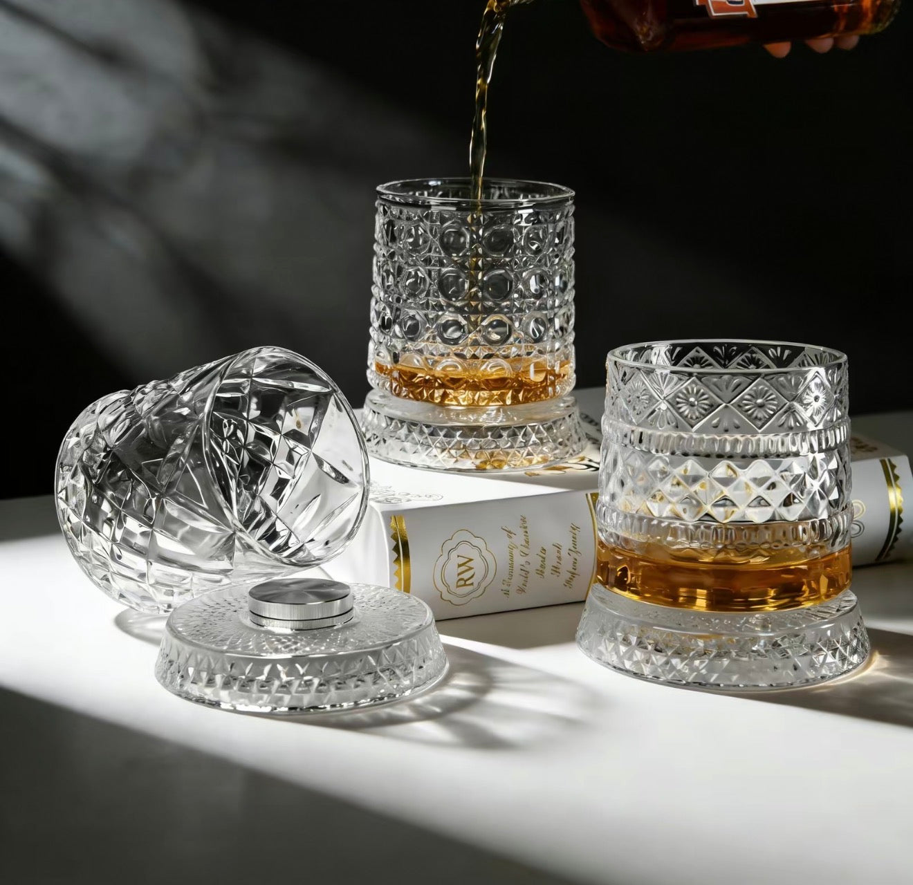 CrystalTwirl Rotating Drink Glass