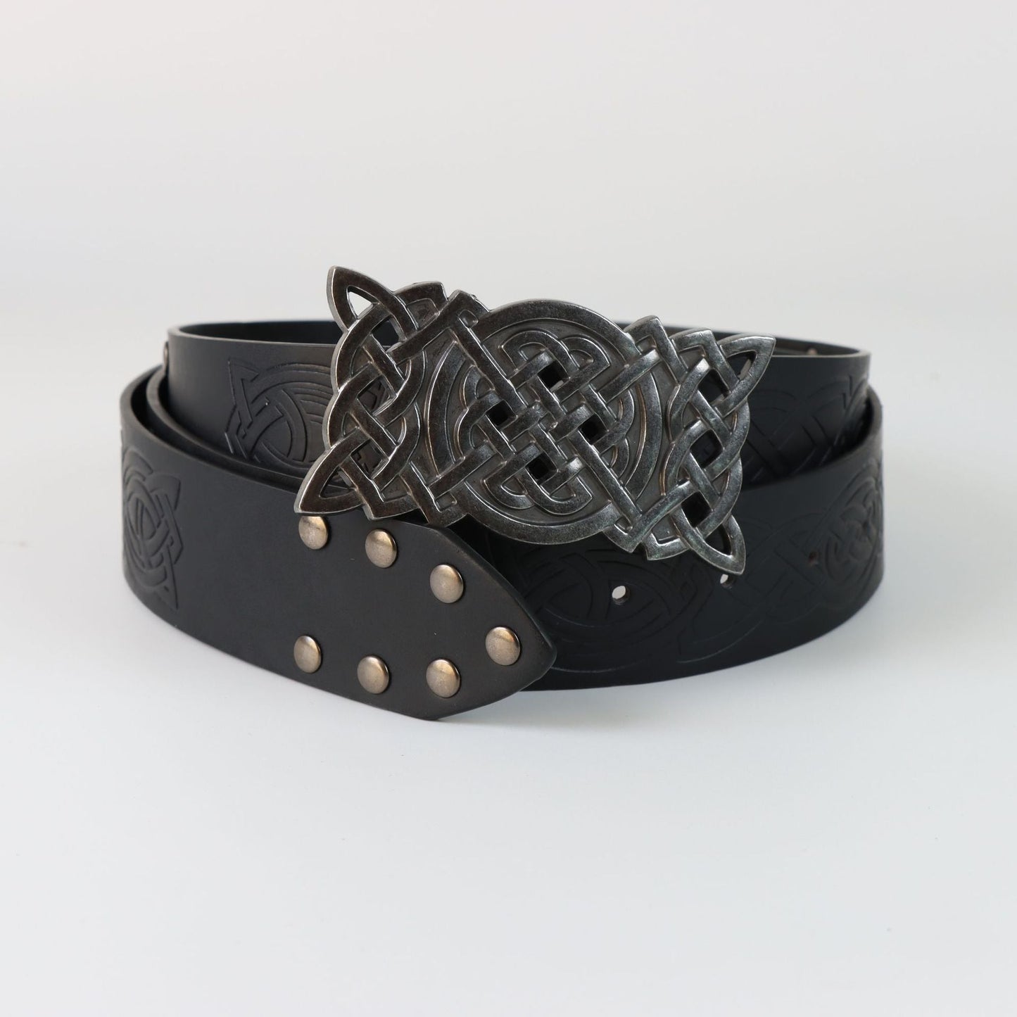 Viking Style Skateboard Buckle Embossed Rivet Belt