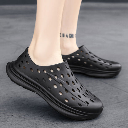 Hollow hole shoes for men one foot sandals fashionable and casual soft soled toe wrapped beach shoes