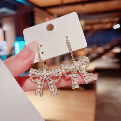 Light Luxury Pearl Earrings