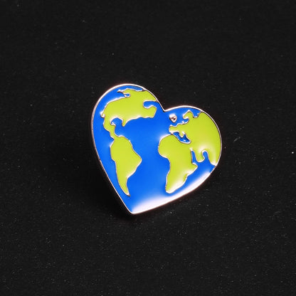 Earth Heart Enamel Pins Protect the Earth Ecology Metal Badge Love Green Earth Brooches Unisex Fashion Jewelry accessories