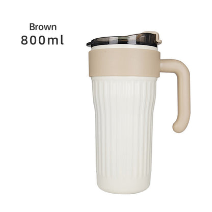 Water Bottle for Cycling Sports Featuring a Bathrobe Bear