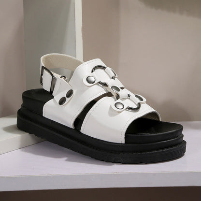 Rivet Sports Sandals Fashionable Beachwear