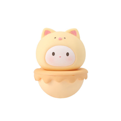 Comes with fragrance and a wobbly figurine gift Office decoration figurine resin tabletop cute little ornament