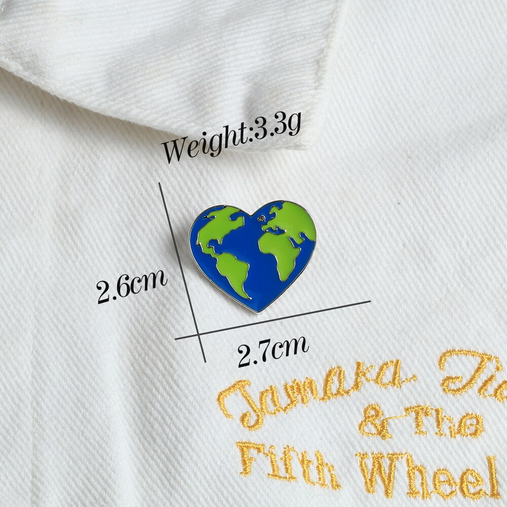 Earth Heart Enamel Pins Protect the Earth Ecology Metal Badge Love Green Earth Brooches Unisex Fashion Jewelry accessories