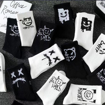 Mens Mid-calf Sports Black And White Socks