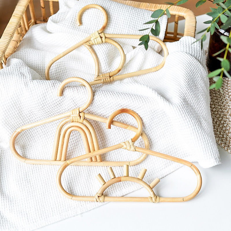 1pcs Handmade Vine Clothes Hanger Indonesian Vine Weaving Moon Sun Rainbow Style Children's Room Photography Room Decoration