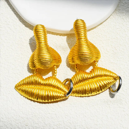 Baroque Style Exaggerated Lips Design Dangle Earrings For Women  Jewelry Vintage Ethnic Statement Earrings Accessories