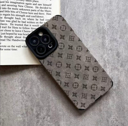 Vintage Bloom Fur Phone Case