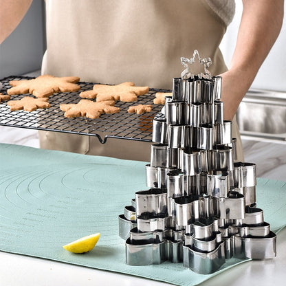 Christmas snowflake biscuit mold stainless steel snowflake three-dimensional biscuit mold biscuit cut into 10 pieces set