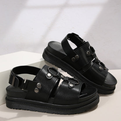 Rivet Sports Sandals Fashionable Beachwear