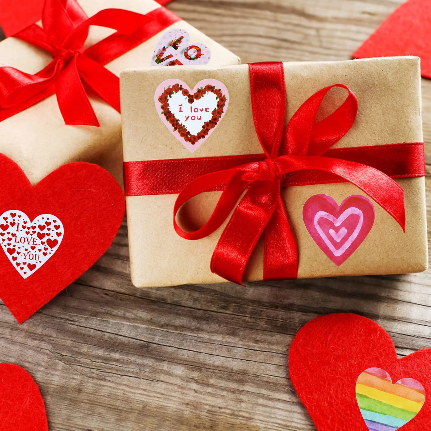 CTOHN 1500 PCS 1.5in Red Heart Stickers Self Adhesive Love Roll