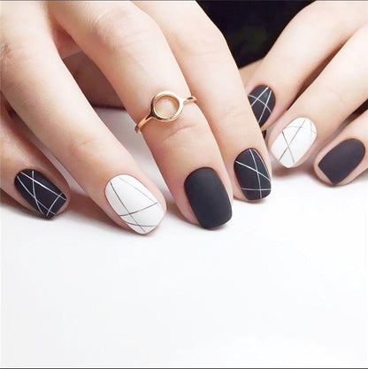 Fashionable Blue and Graffiti Pattern Fake Nails