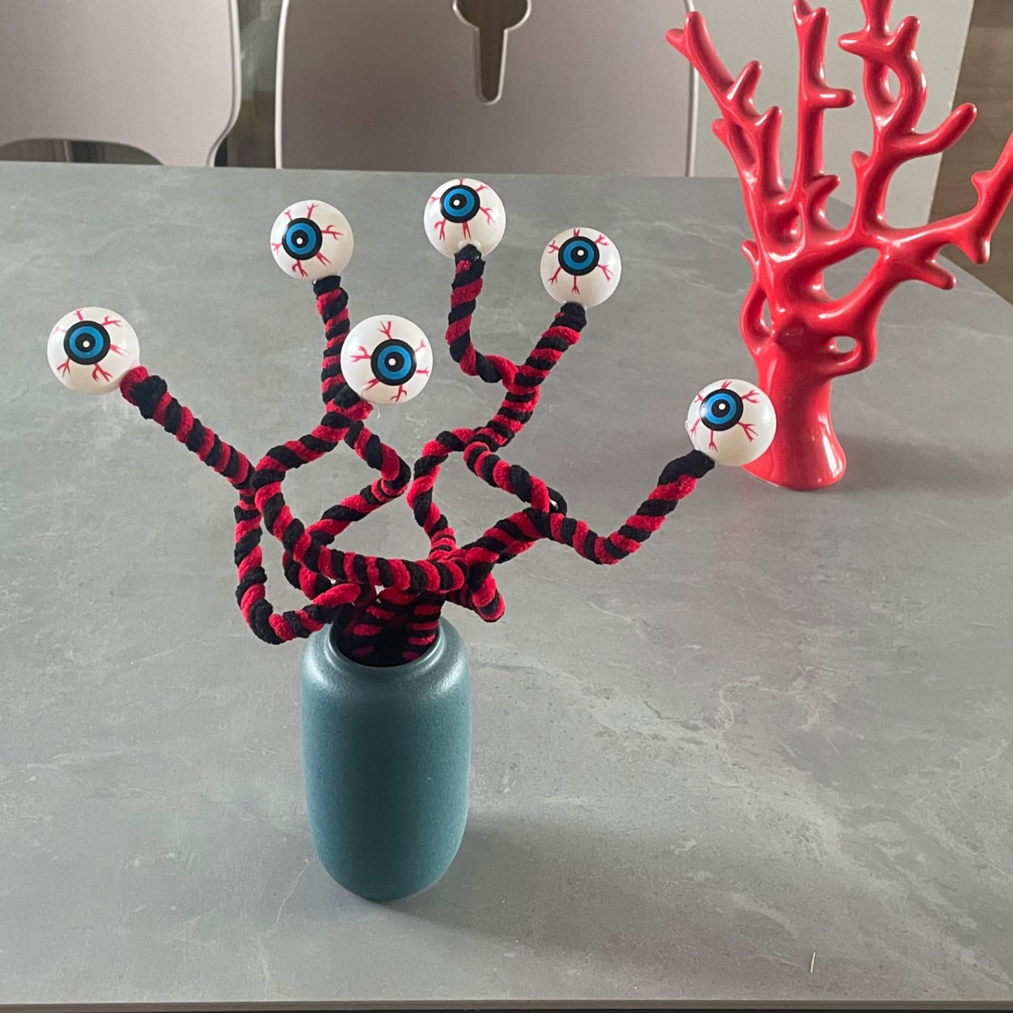 IRCOR Eyeball Twist Sticks Halloween Decorations Red+Black 6 Pack