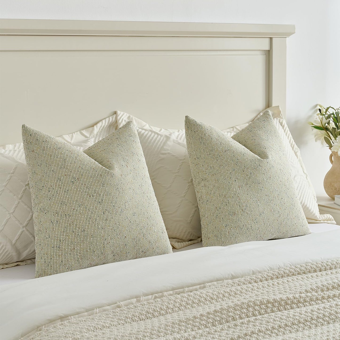 FUTEI Green Chenille Throw Pillow Covers 20x20 Inch Set of 2 Modern Decor