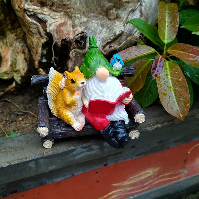 Outdoor Squirrel Elf Reading Hanger
