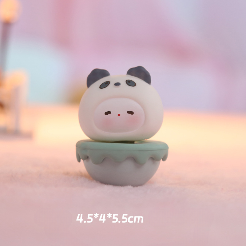 Comes with fragrance and a wobbly figurine gift Office decoration figurine resin tabletop cute little ornament