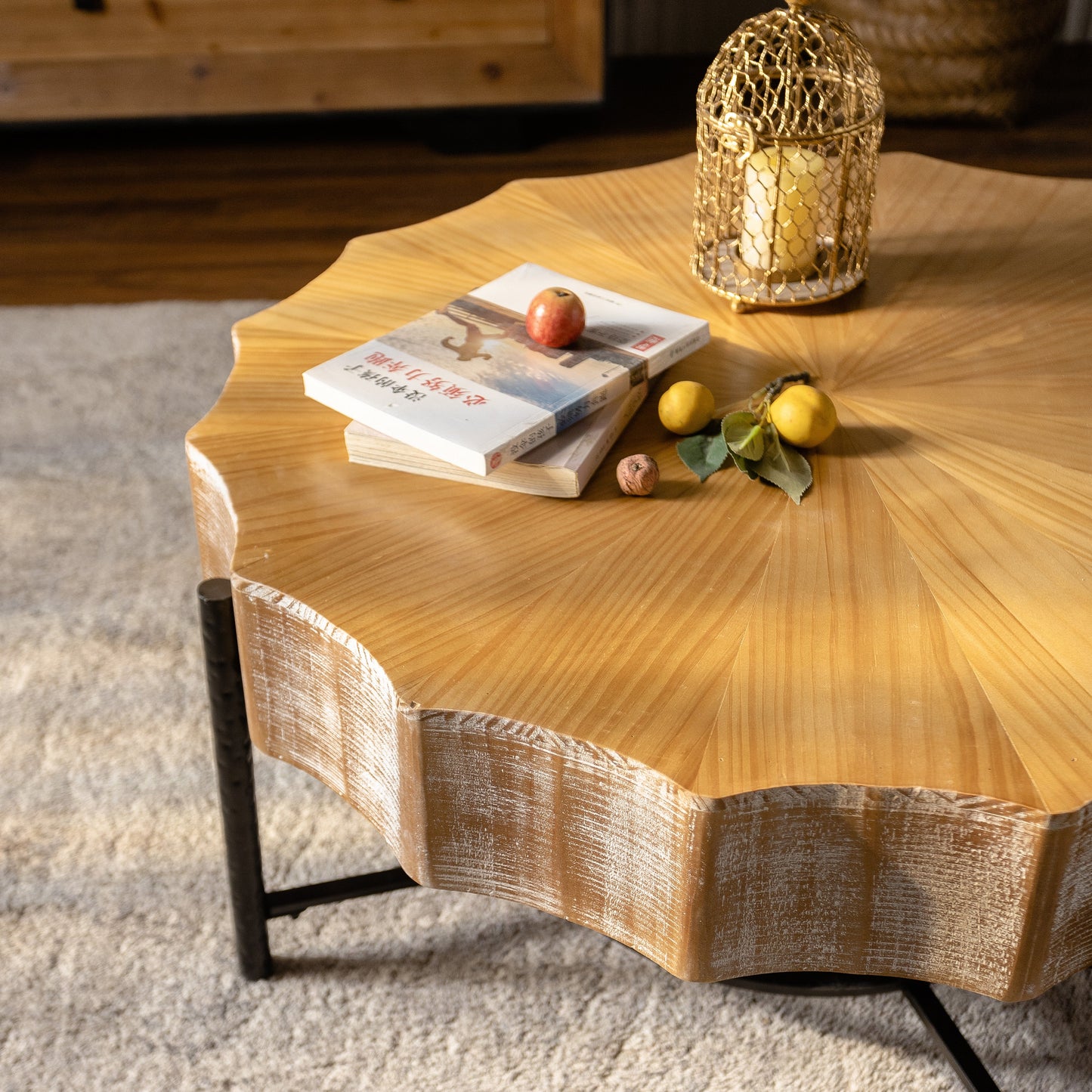 31.5 "Vintage Patchwork Lace Shape Coffee Table Cedar Coffee Table Set (Set of 2)