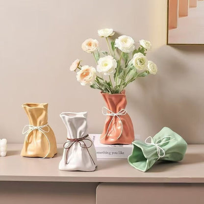 Resin Vase for Living Room and Dining Table, Flower Arrangement Decorative Piece with Elegant Style