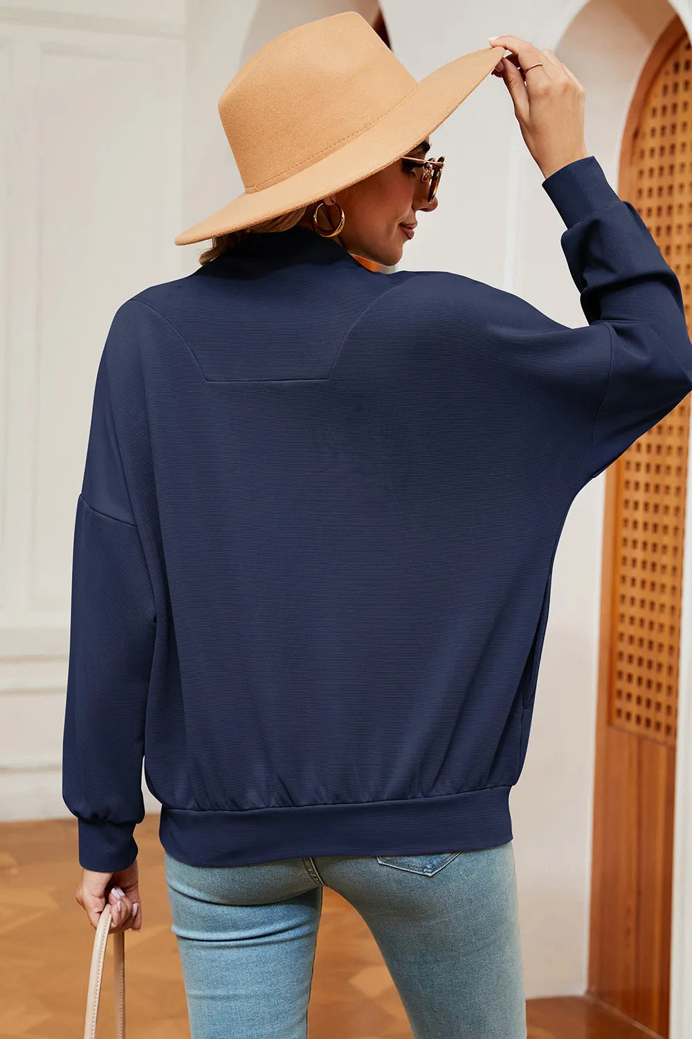 Autumn and winter new solid color zipper long sleeved loose pullover sweatshirt jacket for women