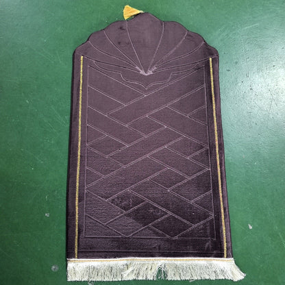 Shell shaped solid color carpet irregular flannel sponge thickened short flannel embossed portable floor mat