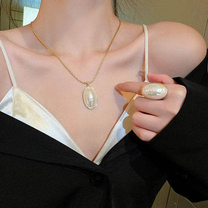 Oval Pearl Necklace for Women Jewelry French Fashion New Style Luxury Collar Chain Necklaces