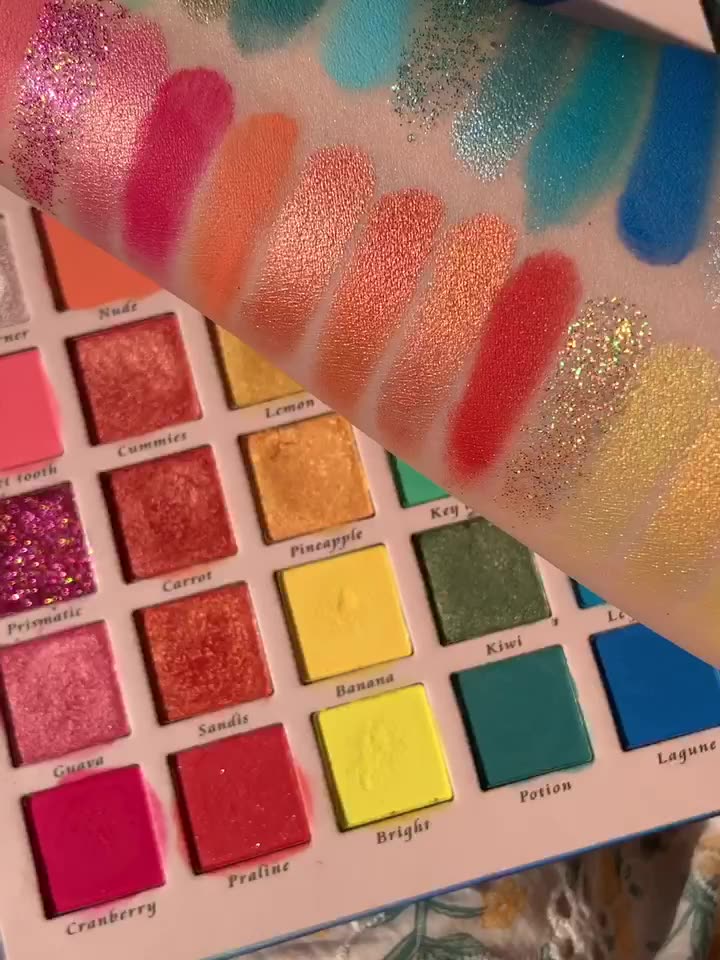 HANDAIYAN New 30 Color Pearlescent Matte Glitter Eyeshadow Palette Cross-border Makeup Fantasy Rainbow Palette