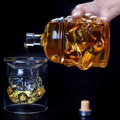High borosilicate heat-resistant and cold resistant glass wine bottle Star Wars White Soldier glass wine bottle creative decanter liquor dispenser