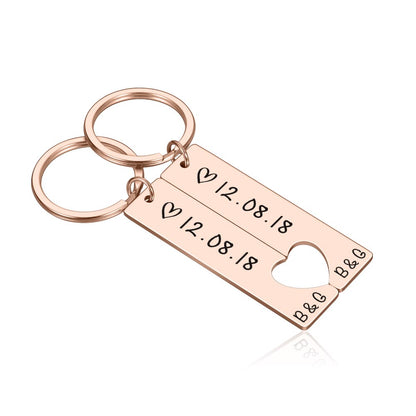 Personalized Heart Keychain Set  Engraved King Date and Name Love Keyring Gift for Couples Girlfriend Boyfriends Key Chain Rings