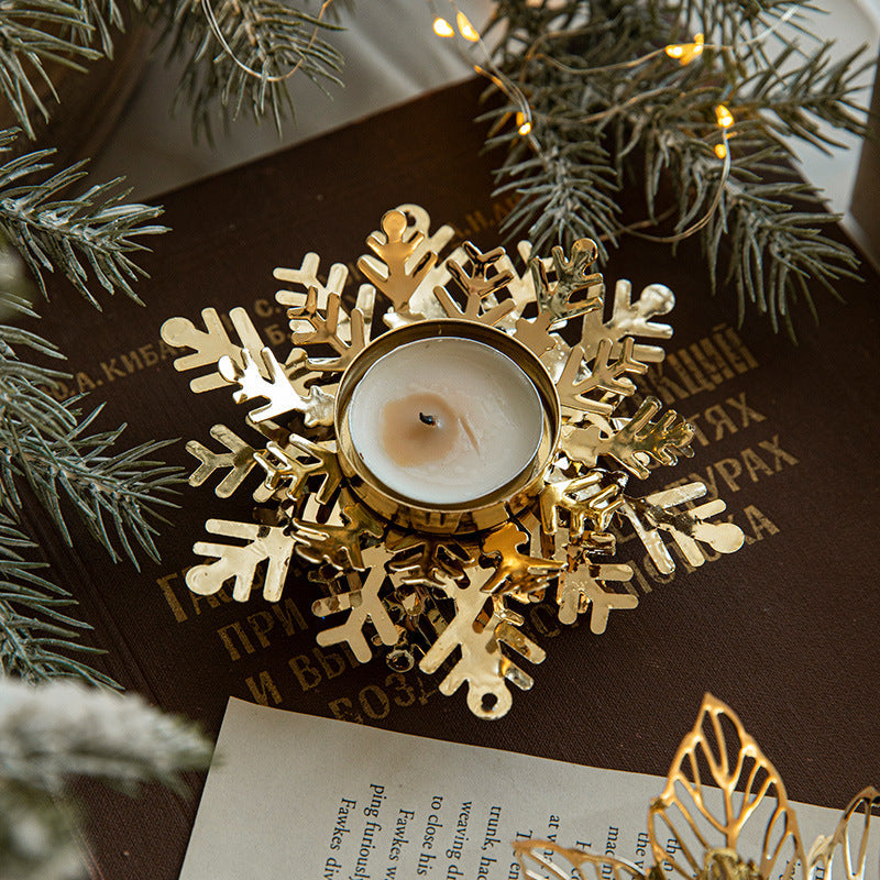Christmas Golden Iron Candlestick Desktop Decoration Christmas Day Snowflake Decorations Table Arrangement