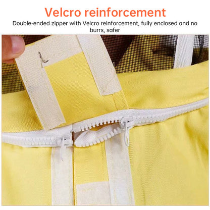 A set of children's beekeeper suits (breathable type), beekeeping equipment, and gloves.