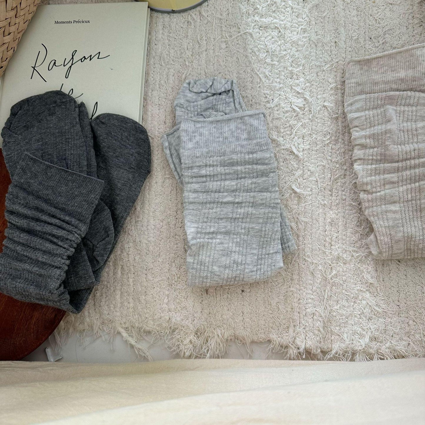 Boneless Hollow Mesh Cotton Female Middle Tube Socks