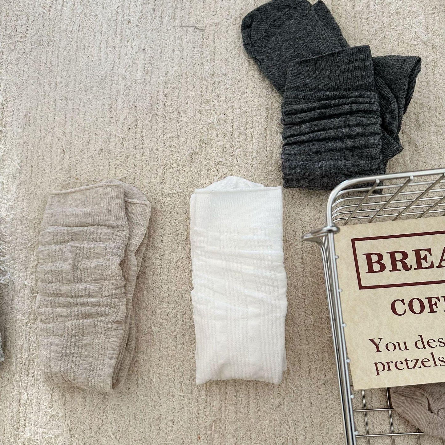 Boneless Hollow Mesh Cotton Female Middle Tube Socks