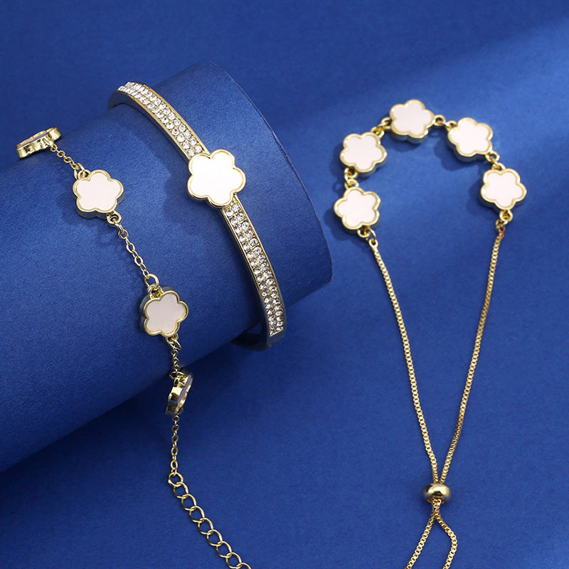 Lucky Flower Lace Bracelet Set