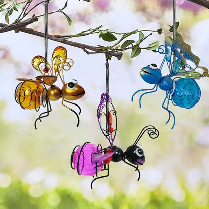 Solar Powered Hanging Bug Light Metal Hanging Flying Insects Lamp Garden Bug Light Ornament for Outside Lawn Decor