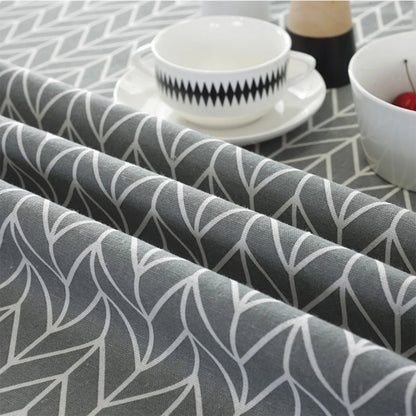 Round Tablecloth Washable Table Cloth Decorative Table Cover Indoor and Outdoor Holiday Home Christmas Party Picnic Dining Room