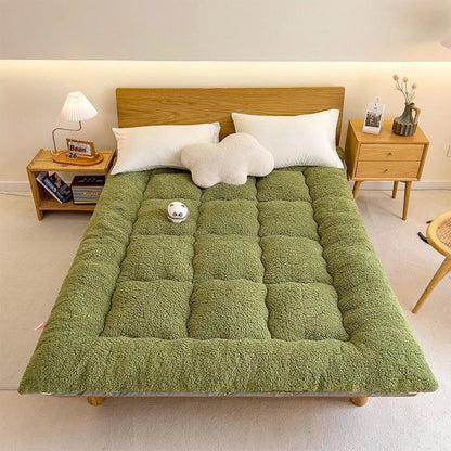 Winter padded lambswool mattress plus velvet dormitory home soft pad single and double warm pad quilt.