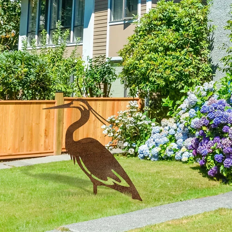 Rusted Metal Crane Garden Statue - Contemporary Freestanding Heron Bird Sculpture, Weather-Resistant Outdoor Yard Art for Lawn