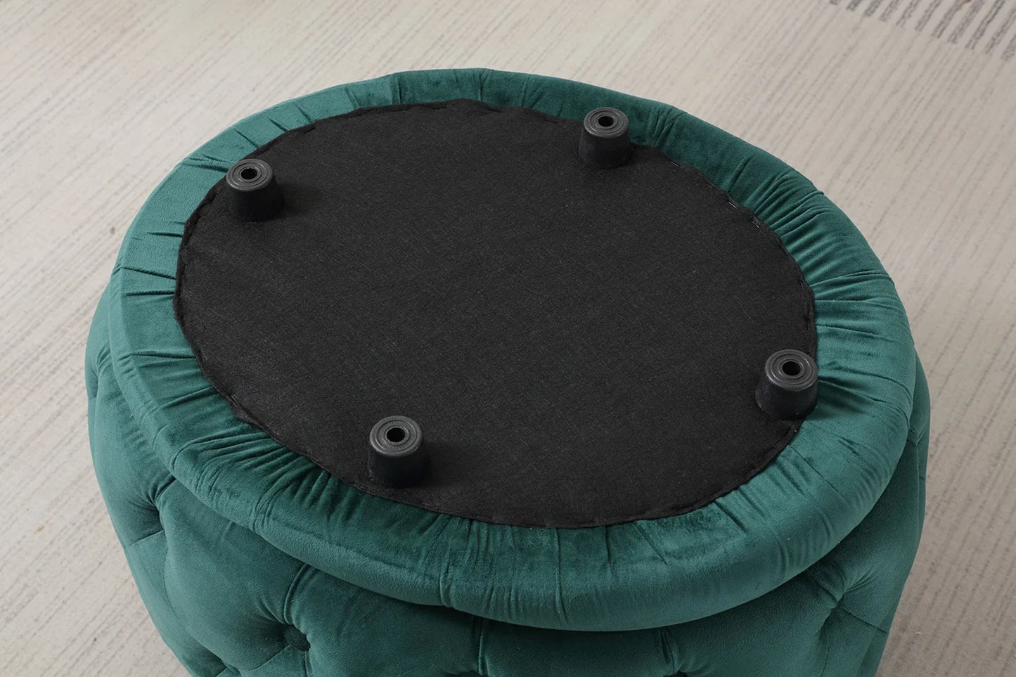 Modern Tufted Velvet Oval Storage Ottoman - Multifunctional Footrest Stool with Hidden Storage Space for Living Room Bedroom