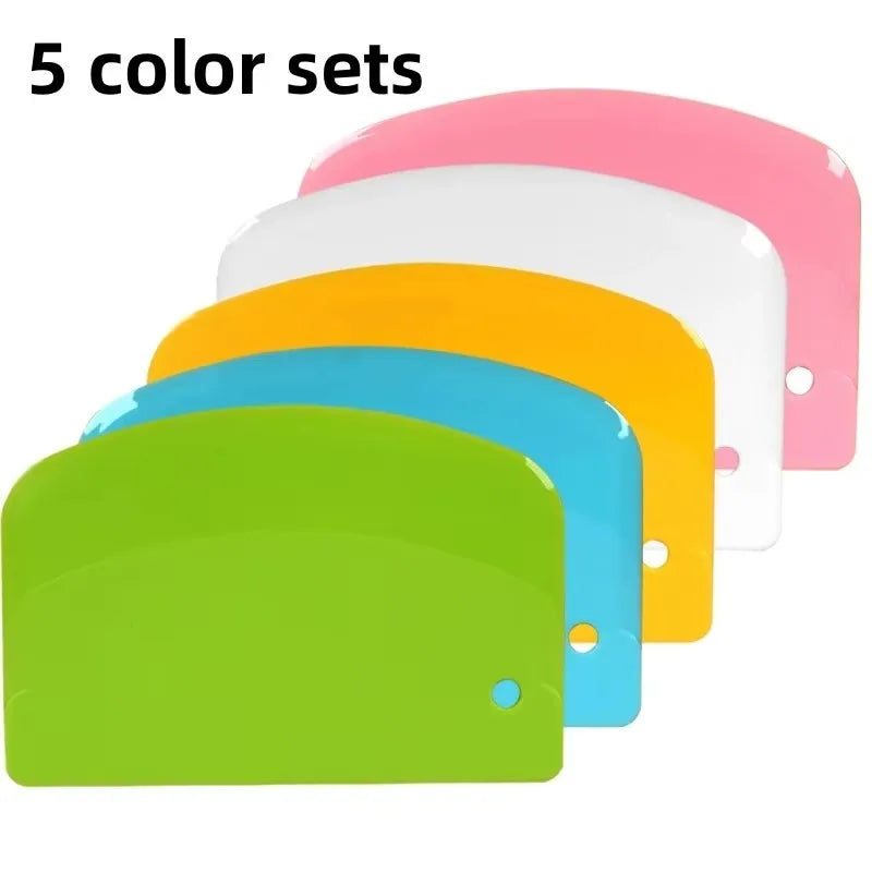 Polychrome Plastic Scraper Cake Cream Scraper Flour Dough Cutting Knife Intestine Powder Scraper Kitchen DIY Tools Baking Tools