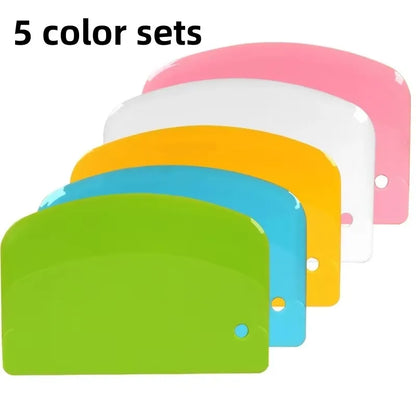 Polychrome Plastic Scraper Cake Cream Scraper Flour Dough Cutting Knife Intestine Powder Scraper Kitchen DIY Tools Baking Tools