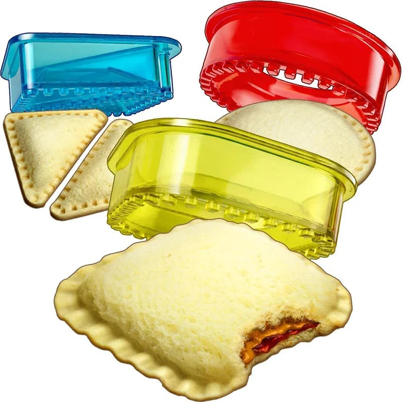 Sandwich Cutter and Sealer Crustless Sandwich Maker PP Sandwich Press Maker Peanut Butter Jelly Crustless Sandwich Cutters YY125
