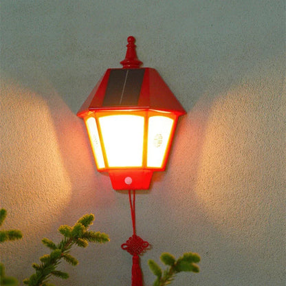 LED Outdoor Solar Wall Light Human Motion Sensing Retro Powered Lamp Waterproof Villa Garden Balcony Decorative Wall Lamp
