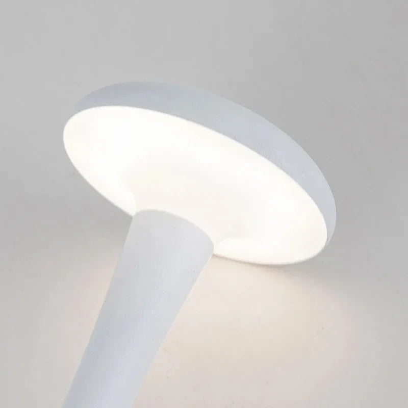 New Arrival Mushroom Table Lamp Rechargeable Wireless touch Lamp Creative Lamp USB-C Desk Lamp Hotel Bedroom Atmosphere Light