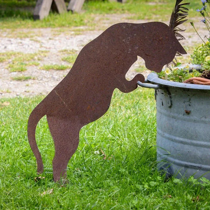 1pc Rustic Rusty Metal Cat Garden Statue | Classic Outdoor Yard Decor | Durable Freestanding Lawn Ornament | Earth-Tone Finish