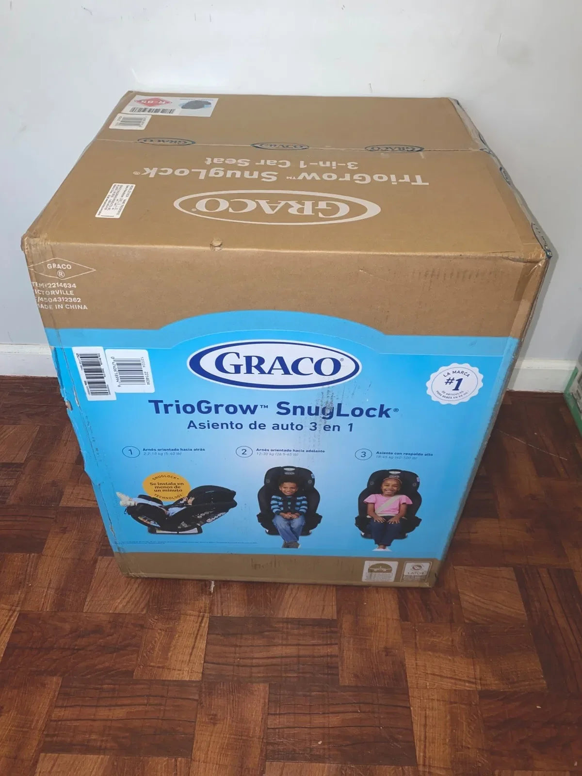 Graco TrioGrow SnugLock 3-in-1 Convertible Car Seat, Warren, Black